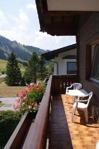 公寓 丽塔豪斯酒店